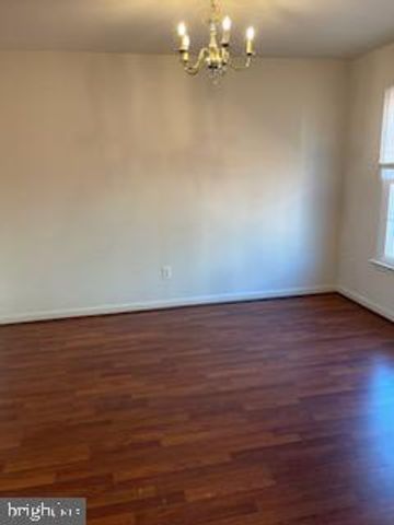 5516 SULLY LAKE DR, Centreville, VA 20120