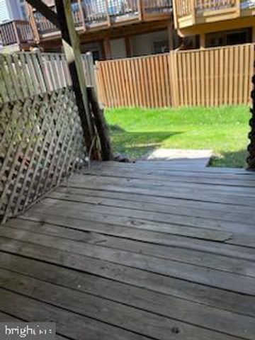 5516 SULLY LAKE DR, Centreville, VA 20120