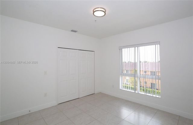 6171 NW 182nd Lane 205, Hialeah, FL 33015