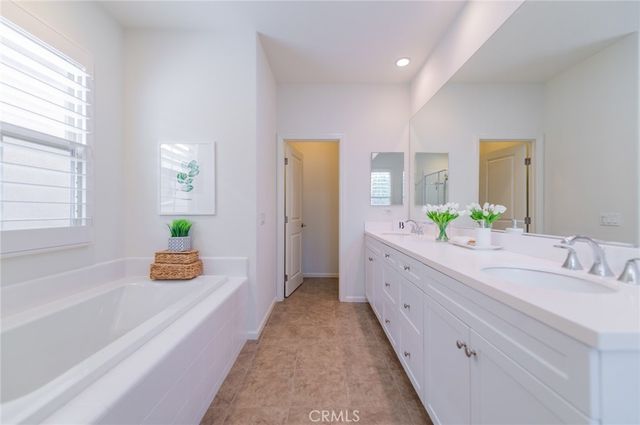 59 Fairymoss, Irvine, CA 92620