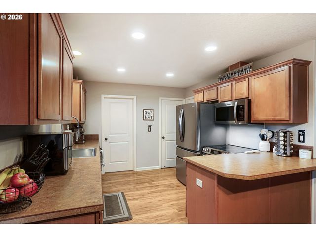 719 GARDEN Ct, Molalla, OR 97038