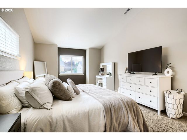 719 GARDEN Ct, Molalla, OR 97038