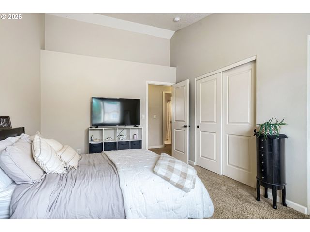 719 GARDEN Ct, Molalla, OR 97038
