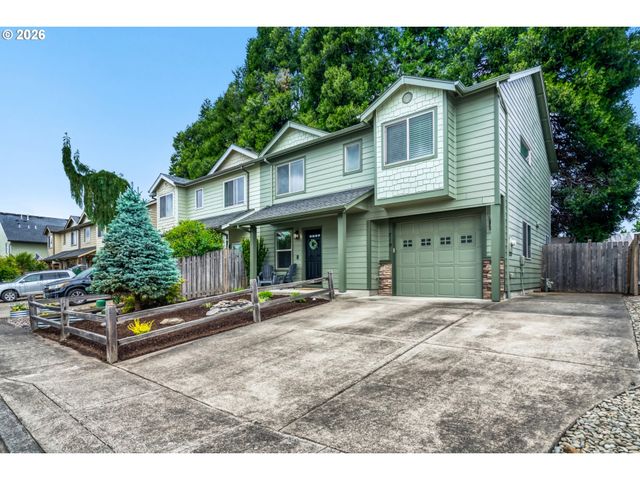 719 GARDEN Ct, Molalla, OR 97038