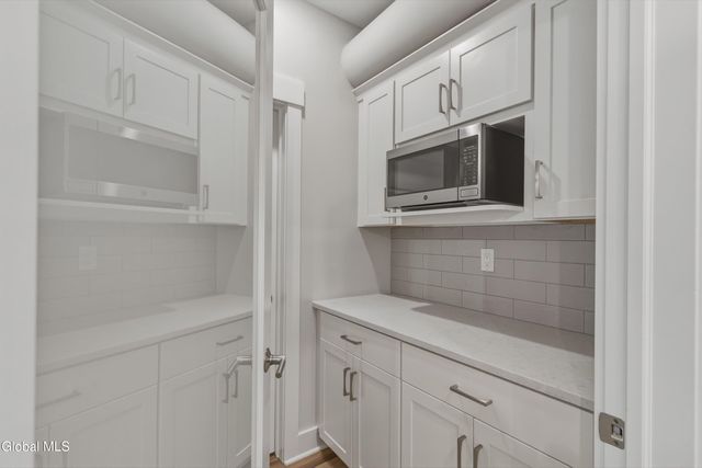 116 West Avenue 403, Saratoga Springs, NY 12866