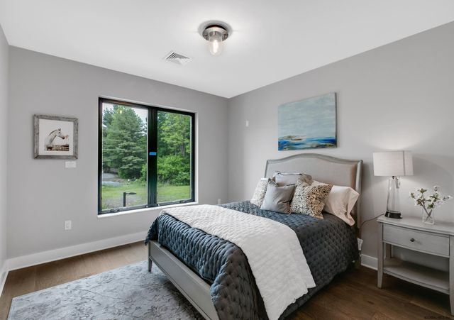 116 West Avenue 403, Saratoga Springs, NY 12866