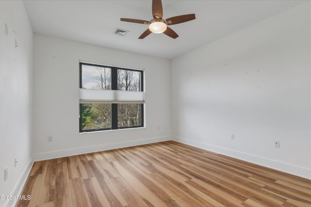 116 West Avenue 403, Saratoga Springs, NY 12866