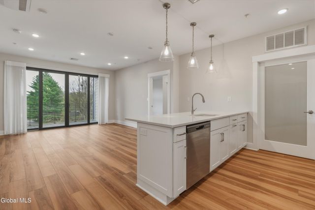 116 West Avenue 403, Saratoga Springs, NY 12866