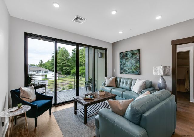 116 West Avenue 403, Saratoga Springs, NY 12866