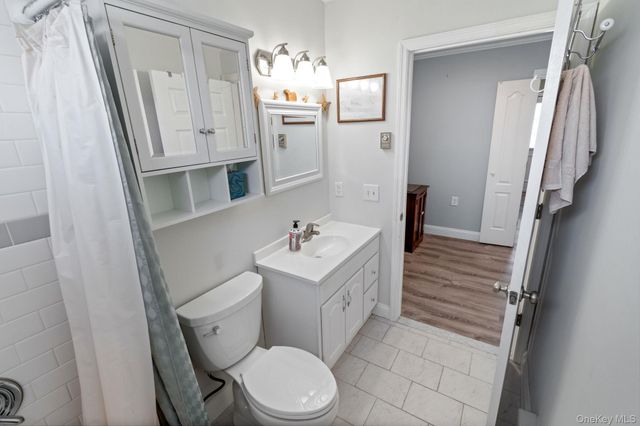 475 Stratford Lane, Ridge, NY 11961