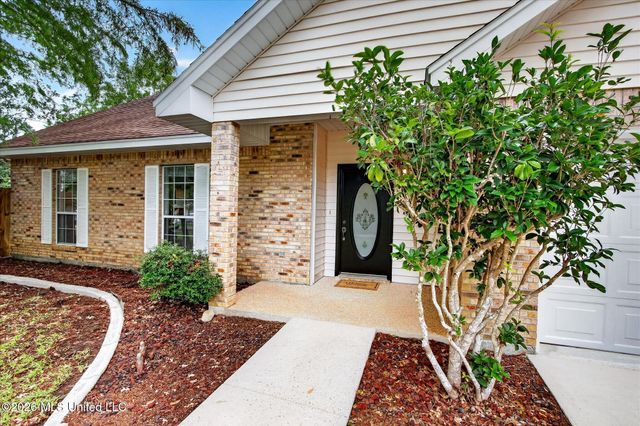 8519 Op La Way, Diamondhead, MS 39525