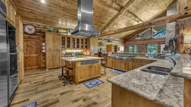 1436 County Road 216, Iredell, TX 76649