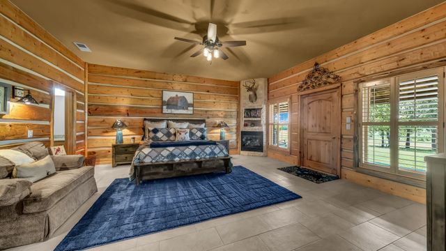 1436 County Road 216, Iredell, TX 76649