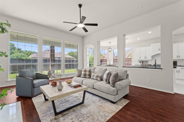 6104 Crestmoor Lane, Sachse, TX 75048