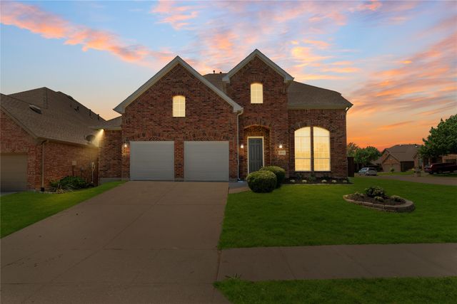 6104 Crestmoor Lane, Sachse, TX 75048