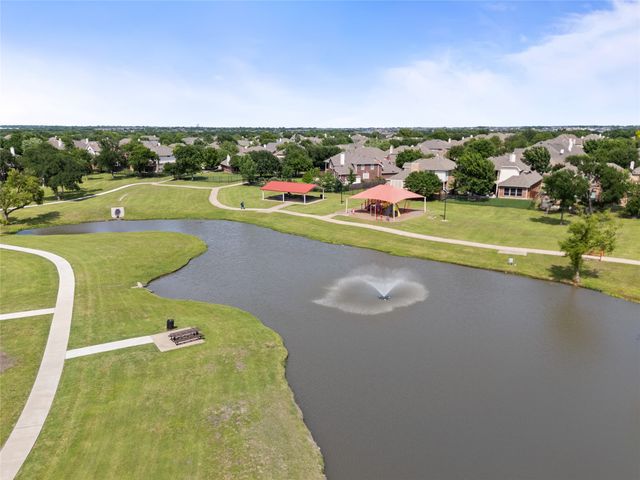 6104 Crestmoor Lane, Sachse, TX 75048