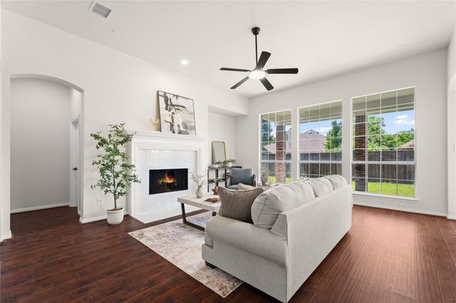 6104 Crestmoor Lane, Sachse, TX 75048