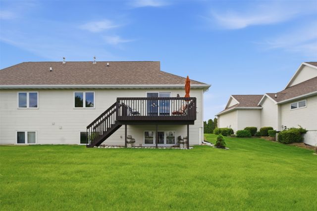 729 SE Ponds Edge Circle, Ankeny, IA 50021