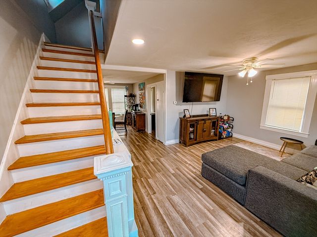 38 Washington St, Marlborough, MA 01752