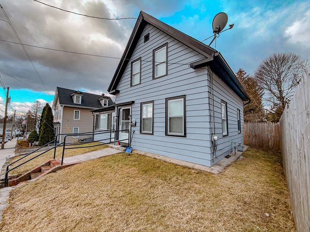 38 Washington St, Marlborough, MA 01752