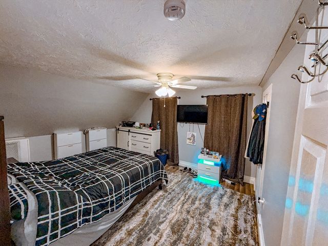 38 Washington St, Marlborough, MA 01752