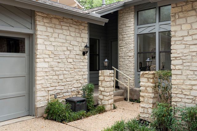 6602 Robbie Creek CV, Austin, TX 78750