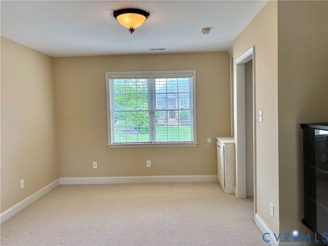 11813 Middlecoff Dr, Chester, VA 23836