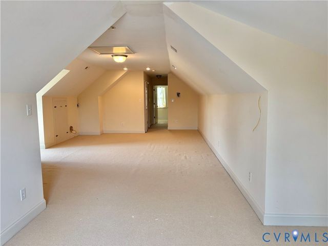 11813 Middlecoff Dr, Chester, VA 23836