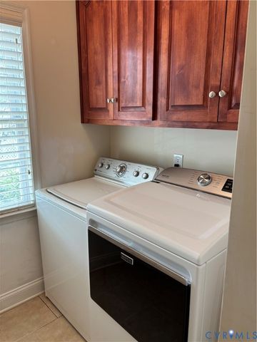 11813 Middlecoff Dr, Chester, VA 23836