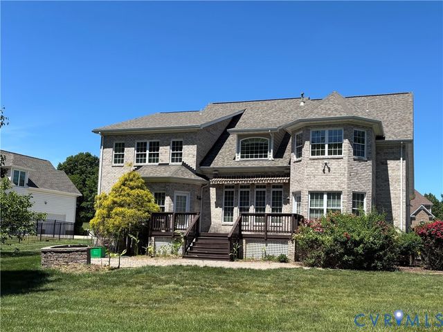 11813 Middlecoff Dr, Chester, VA 23836