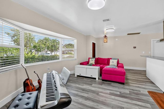 1650 NW 9th Street, Boca Raton, FL 33486