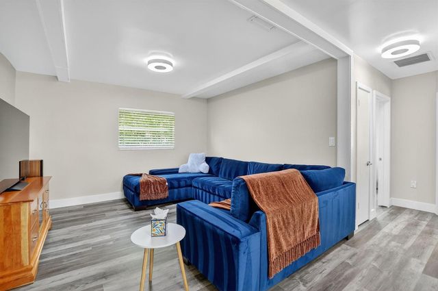 1650 NW 9th Street, Boca Raton, FL 33486