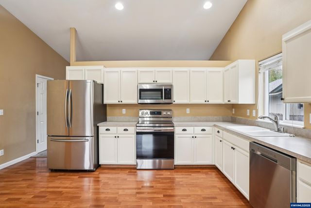 5222 Kali St SE, Salem, OR 97306