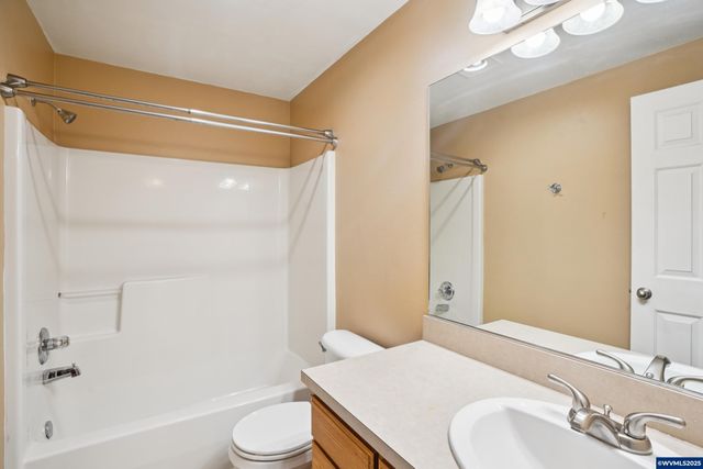 5222 Kali St SE, Salem, OR 97306