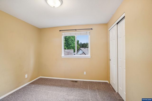 5222 Kali St SE, Salem, OR 97306