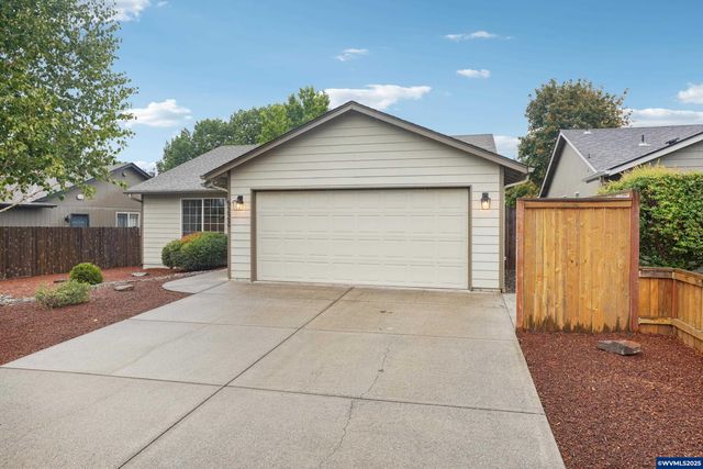 5222 Kali St SE, Salem, OR 97306