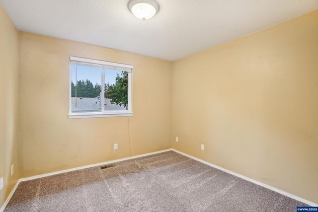 5222 Kali St SE, Salem, OR 97306