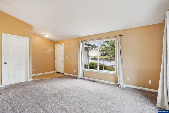 5222 Kali St SE, Salem, OR 97306
