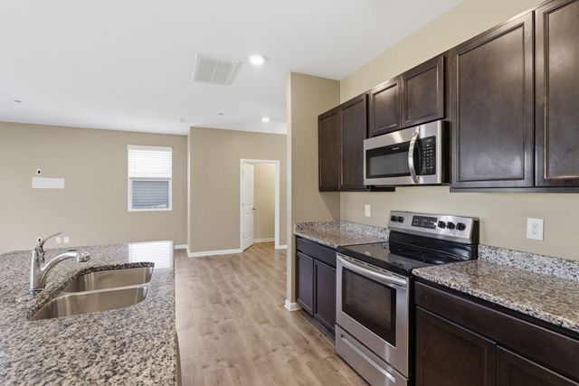 9268 War Eagles Way, Ashland City, TN 37015