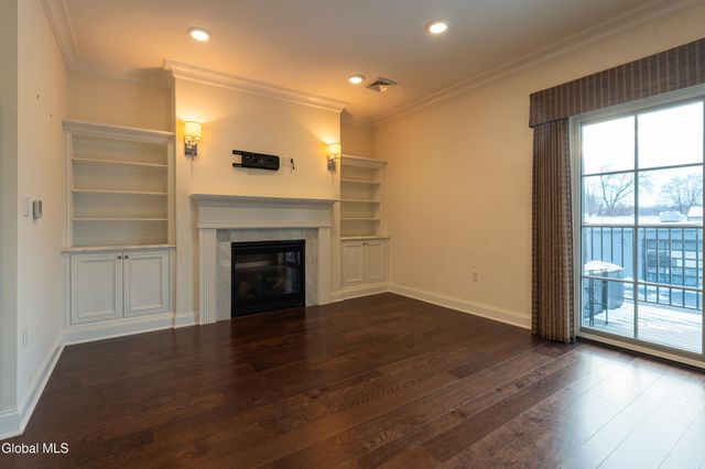 97 East Avenue APT 201, Saratoga Springs, NY 12866