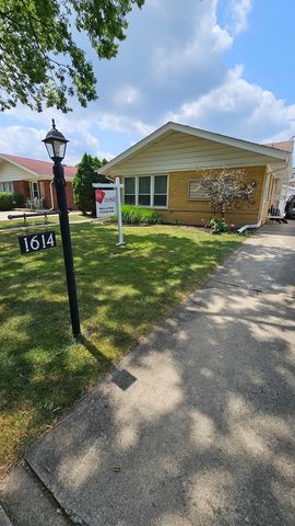 1614 Forest Road, La Grange Park, IL 60526