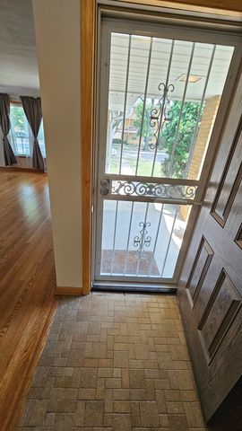 1614 Forest Road, La Grange Park, IL 60526