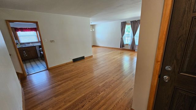 1614 Forest Road, La Grange Park, IL 60526