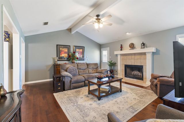 25 Applewood Circle, Cabot, AR 72023