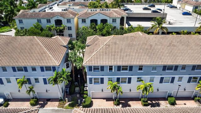 1363 Piazza Delle, Boynton Beach, FL 33426