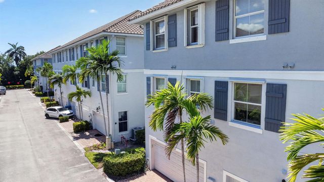 1363 Piazza Delle, Boynton Beach, FL 33426