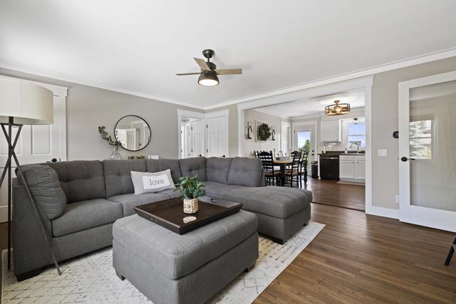 N2444 Howard DRIVE, Burlington, WI 53105