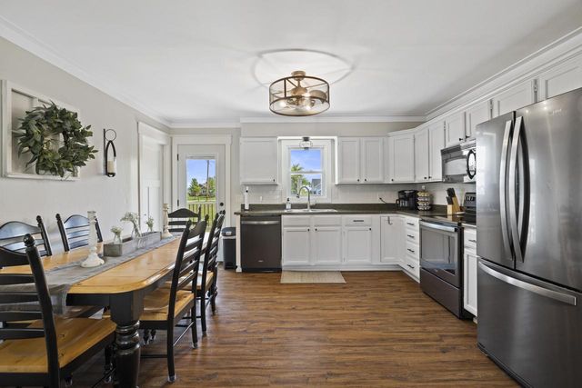 N2444 Howard DRIVE, Burlington, WI 53105