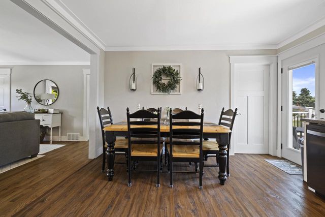 N2444 Howard DRIVE, Burlington, WI 53105