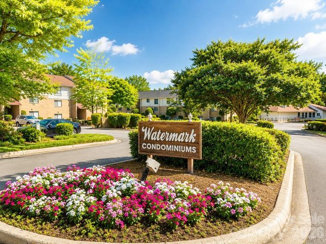 4822 Spring Lake Drive D, Charlotte, NC 28212